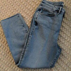 Good American Light Wash Jeans